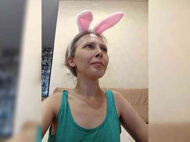 -Queen-Margo- webcam