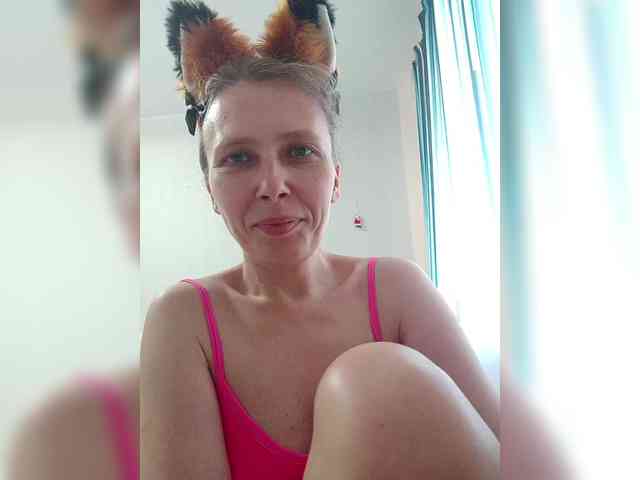 -Queen-Margo- webcam