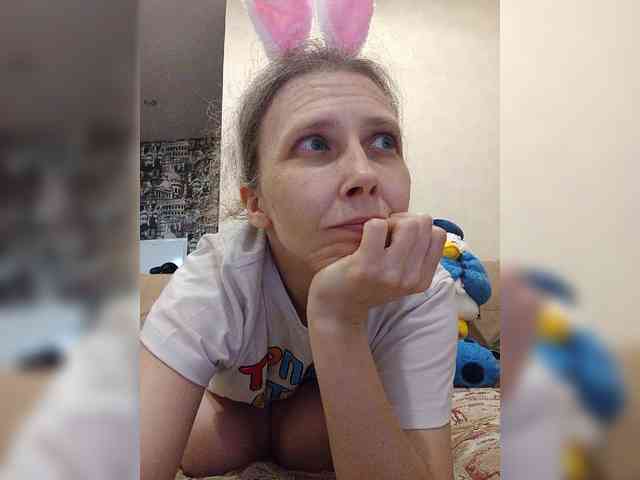 -Queen-Margo- webcam