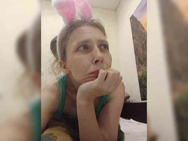 -Queen-Margo- webcam
