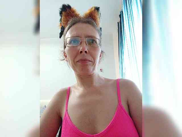 -Queen-Margo- webcam