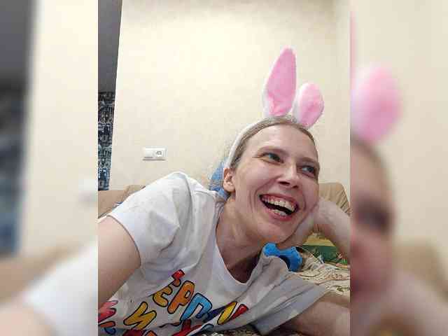 -Queen-Margo- webcam