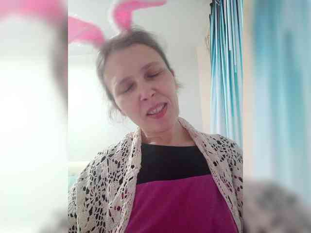 -Queen-Margo- webcam