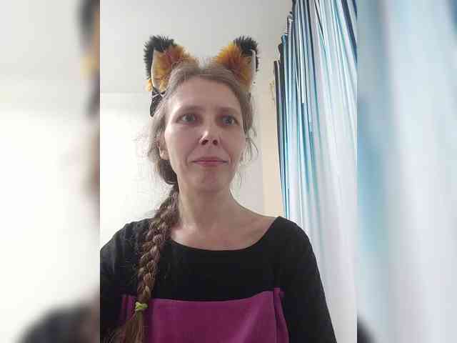 -Queen-Margo- webcam