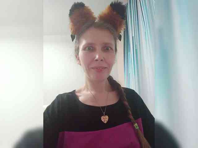 -Queen-Margo- webcam