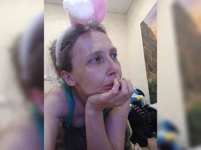 -Queen-Margo- webcam