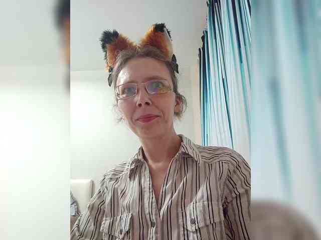 -Queen-Margo- webcam