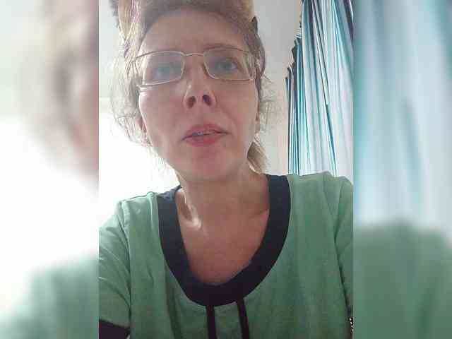-Queen-Margo- webcam