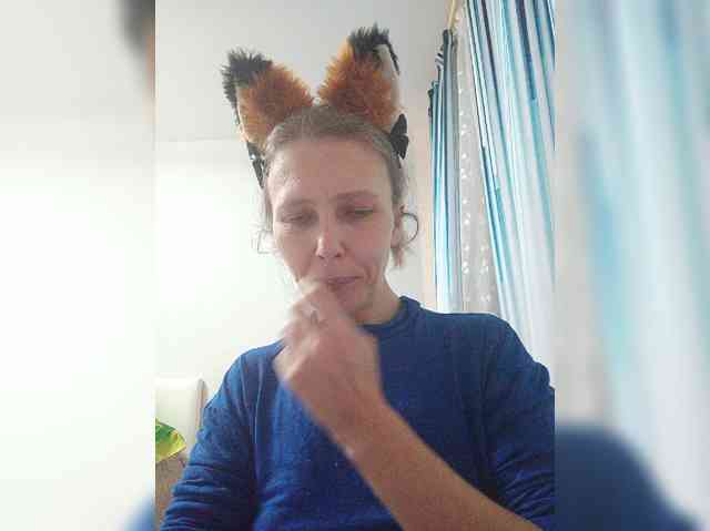 -Queen-Margo- webcam