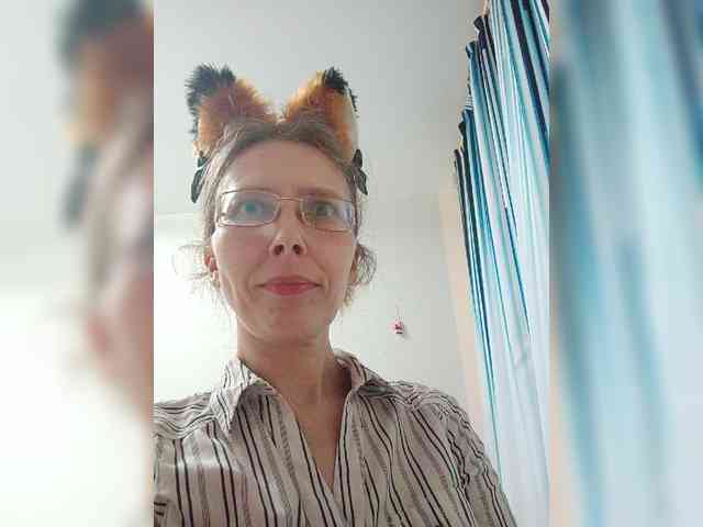 -Queen-Margo- webcam