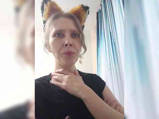 -Queen-Margo- webcam