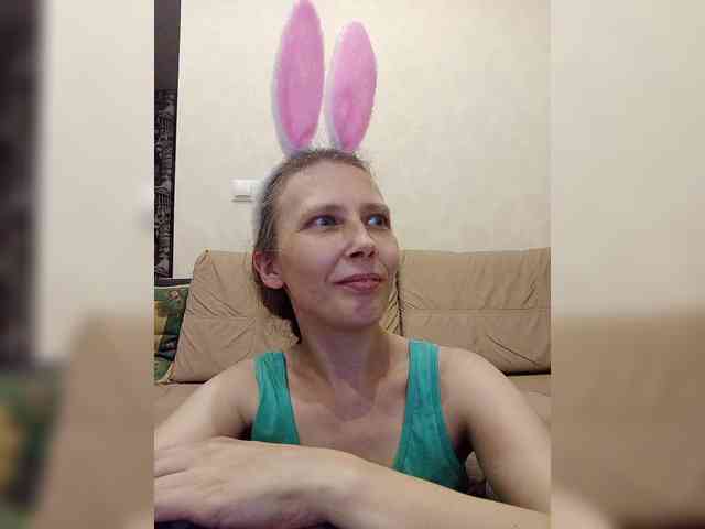 -Queen-Margo- webcam