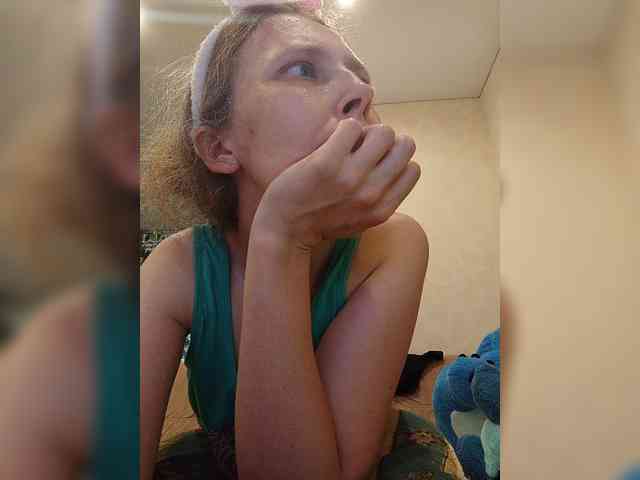 -Queen-Margo- webcam