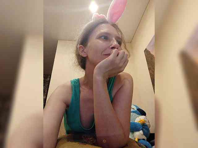 -Queen-Margo- webcam
