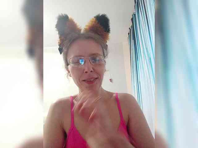 -Queen-Margo- webcam