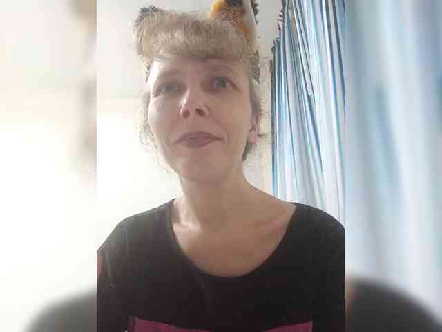 -Queen-Margo- webcam