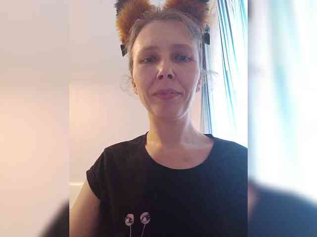 -Queen-Margo- webcam