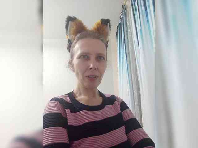 -Queen-Margo- webcam