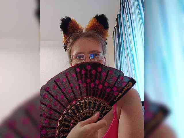 -Queen-Margo- webcam
