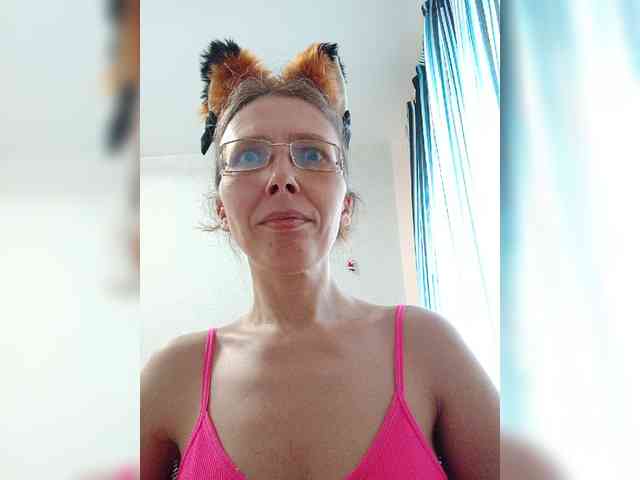 -Queen-Margo- webcam
