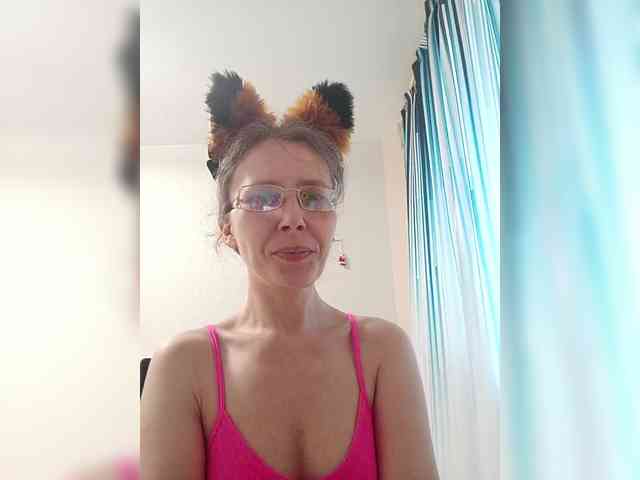 -Queen-Margo- webcam
