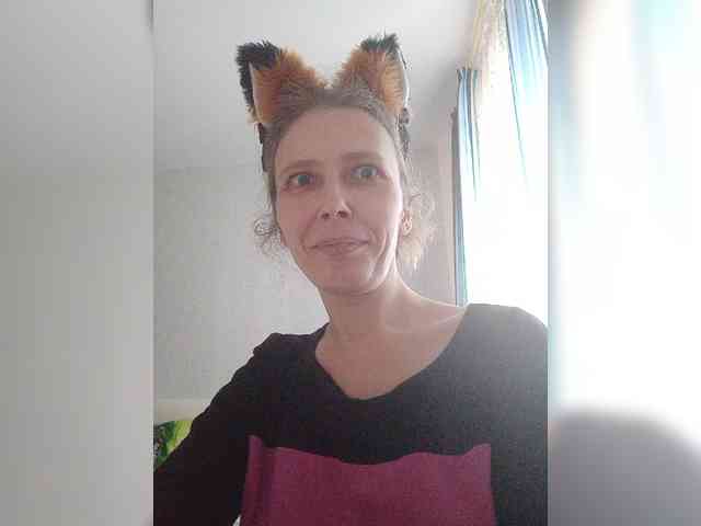 -Queen-Margo- webcam