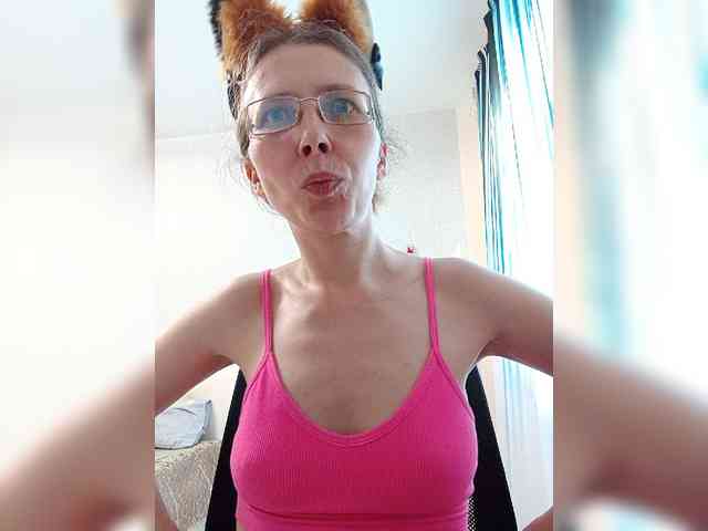-Queen-Margo- webcam