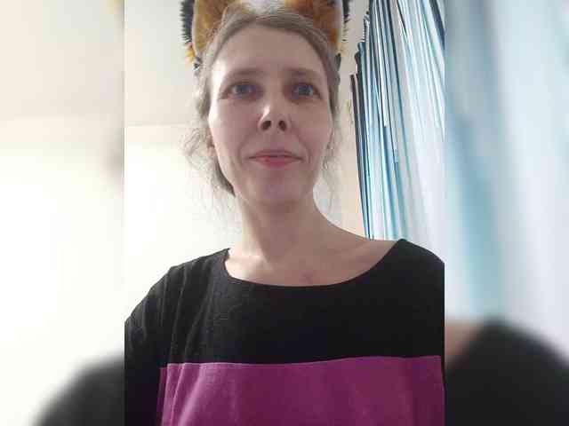 -Queen-Margo- webcam