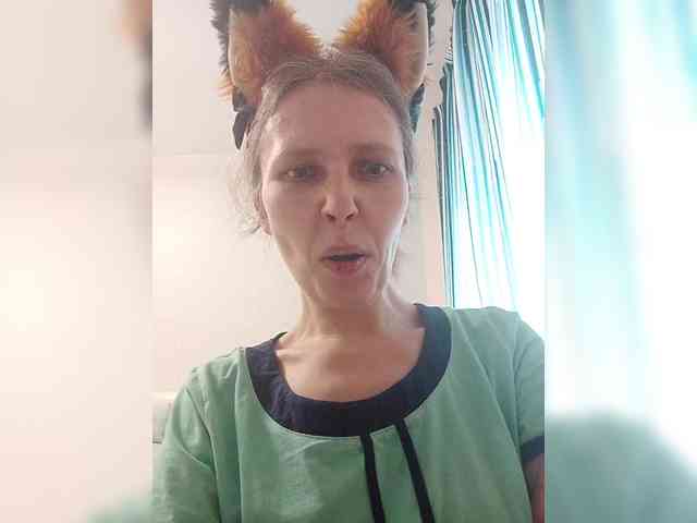 -Queen-Margo- webcam