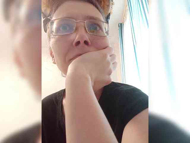 -Queen-Margo- webcam