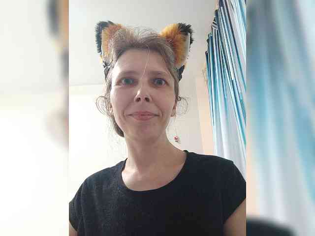 -Queen-Margo- webcam