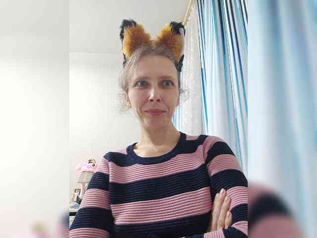 -Queen-Margo- webcam