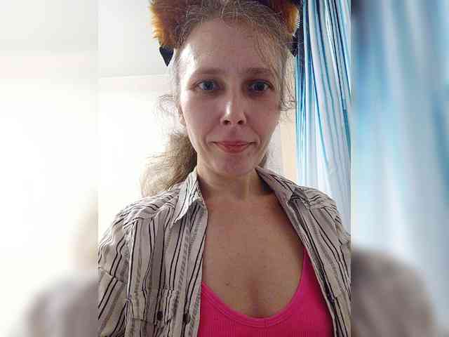 -Queen-Margo- webcam