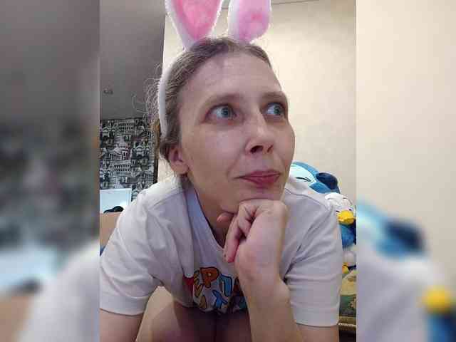 -Queen-Margo- webcam