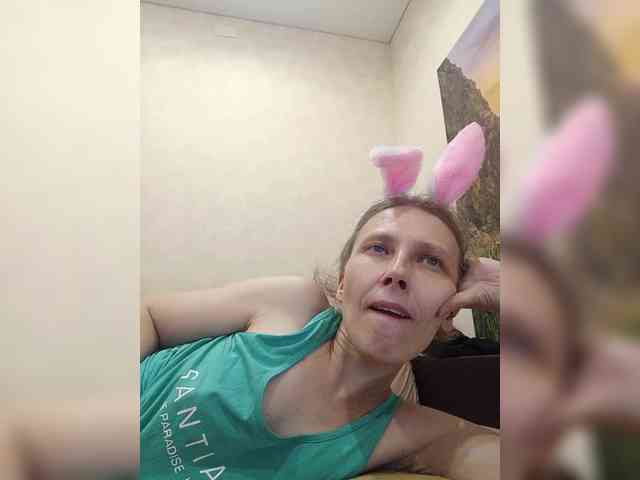 -Queen-Margo- webcam