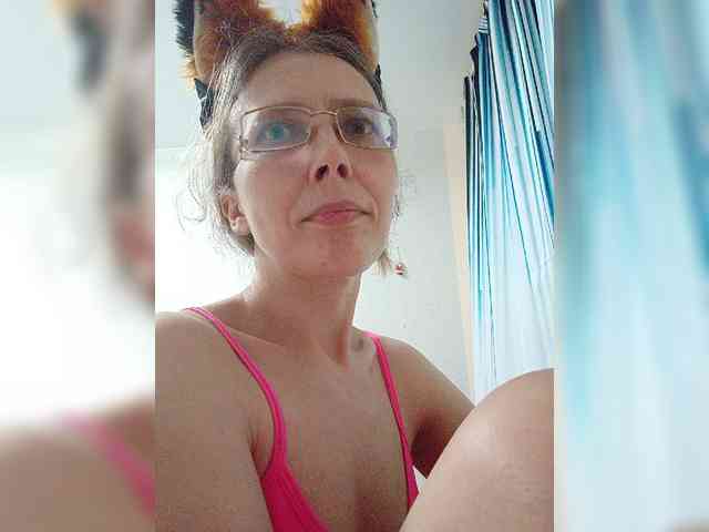 -Queen-Margo- webcam