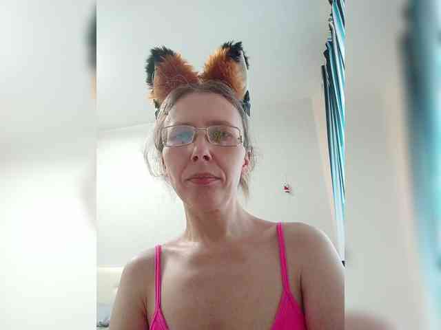 -Queen-Margo- webcam