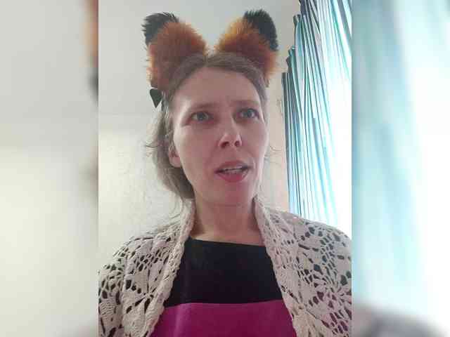 -Queen-Margo- webcam