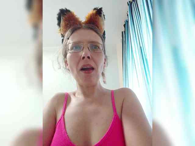 -Queen-Margo- webcam