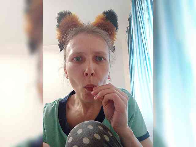 -Queen-Margo- webcam