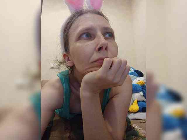 -Queen-Margo- webcam