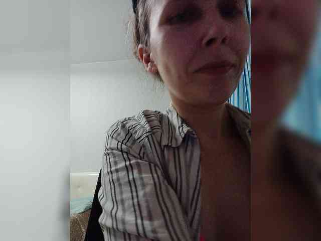 -Queen-Margo- webcam
