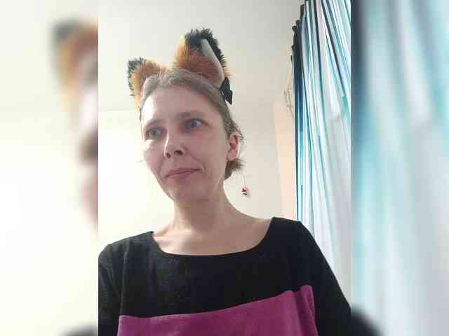 -Queen-Margo- webcam