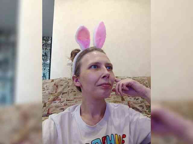 -Queen-Margo- webcam