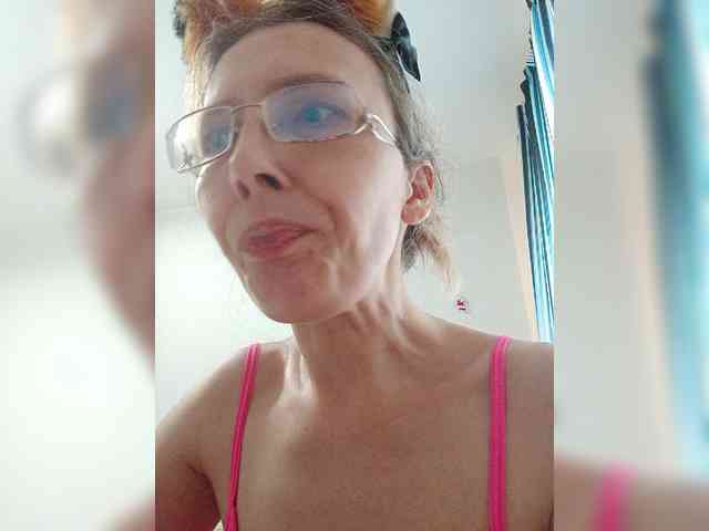 -Queen-Margo- webcam