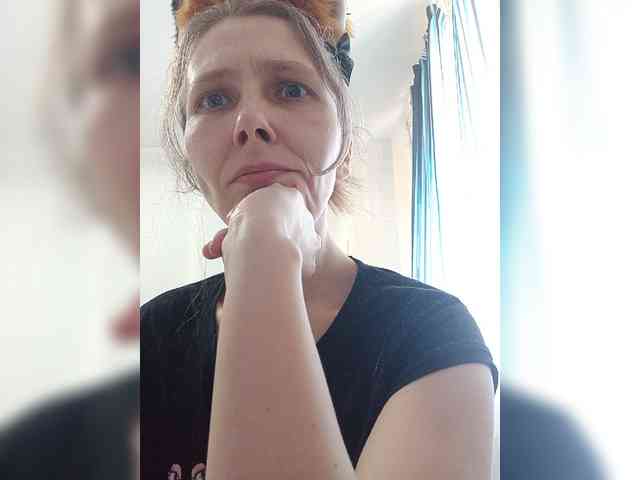 -Queen-Margo- webcam