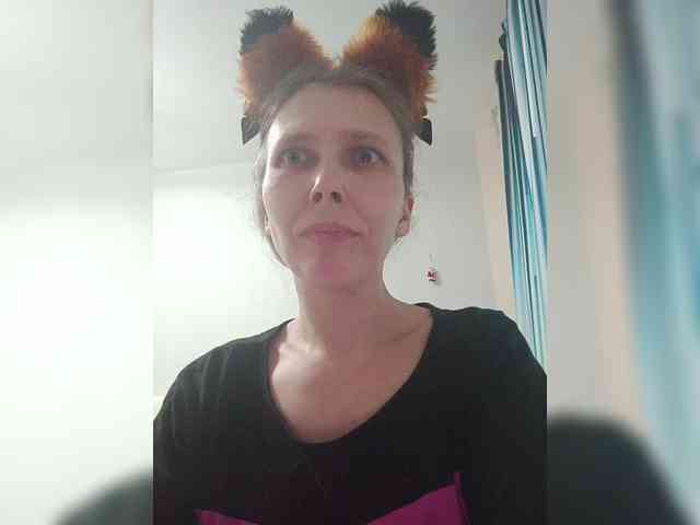 -Queen-Margo- webcam