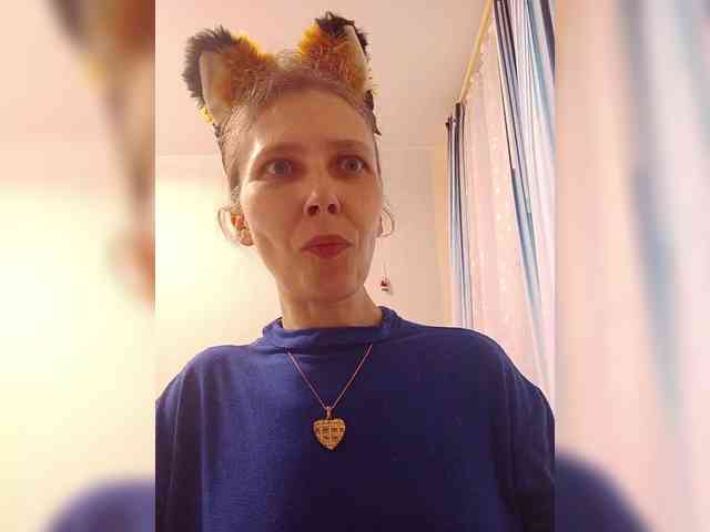 -Queen-Margo- webcam
