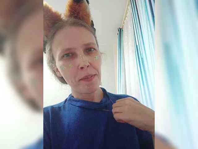 -Queen-Margo- webcam