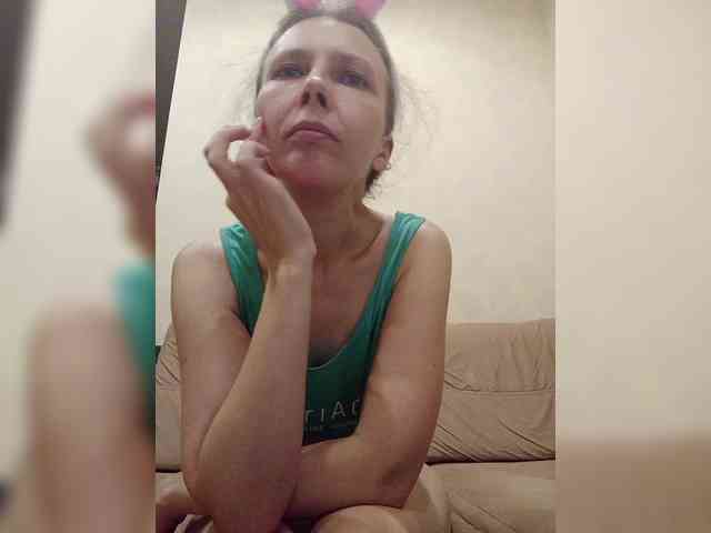 -Queen-Margo- webcam